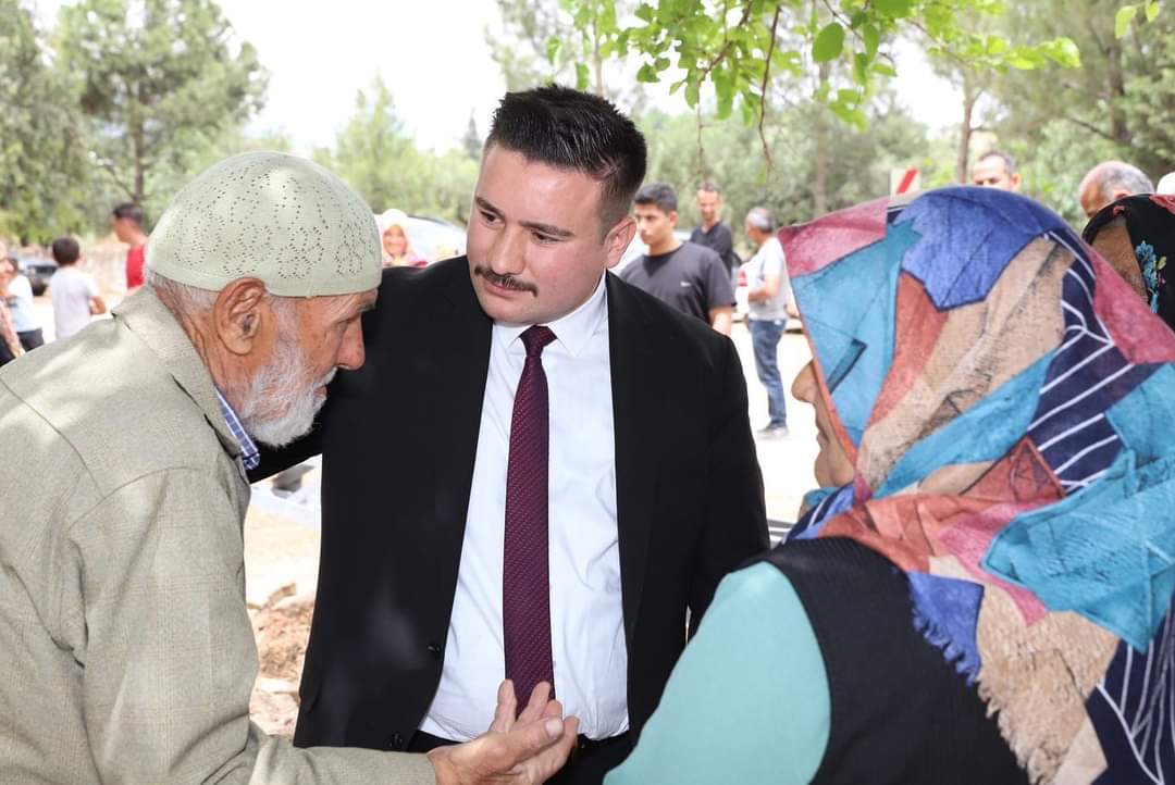 KAYMAKAMIMIZ SAYIN OSMAN ACAR İLÇEMİZ HACILAR MAHALLESİNDEKİ KONTEYNIR KENTTEKİ VATANDAŞLARIMIZI ZİYARET ETTİ.